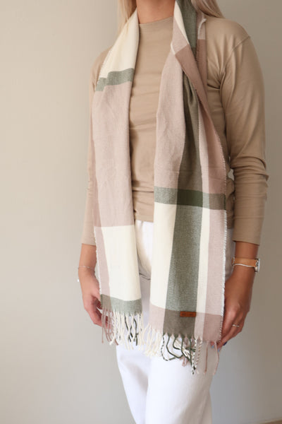Wes.Cabell Serpe/ Scarves